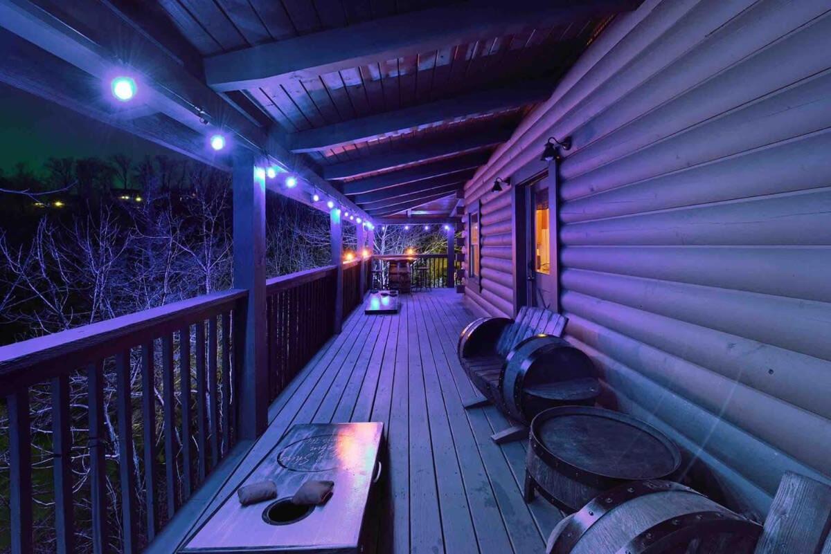 Ryes And Shine Bootlegger'S Cabin! Hot Tub* Pool* Arcade* Billiards *Ev * Pet Friendly Sevierville Exterior photo