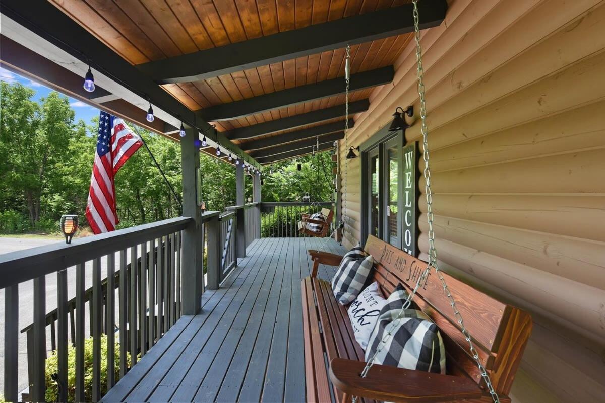 Ryes And Shine Bootlegger'S Cabin! Hot Tub* Pool* Arcade* Billiards *Ev * Pet Friendly Sevierville Exterior photo