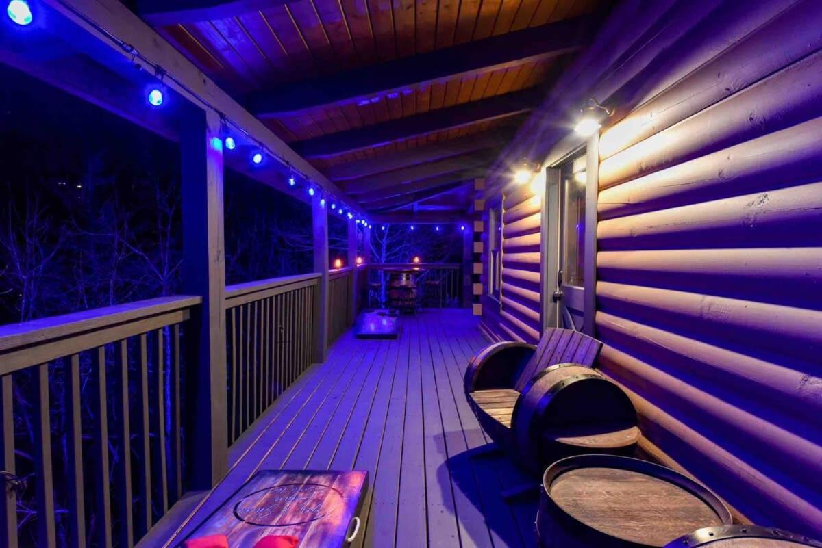 Ryes And Shine Bootlegger'S Cabin! Hot Tub* Pool* Arcade* Billiards *Ev * Pet Friendly Sevierville Exterior photo
