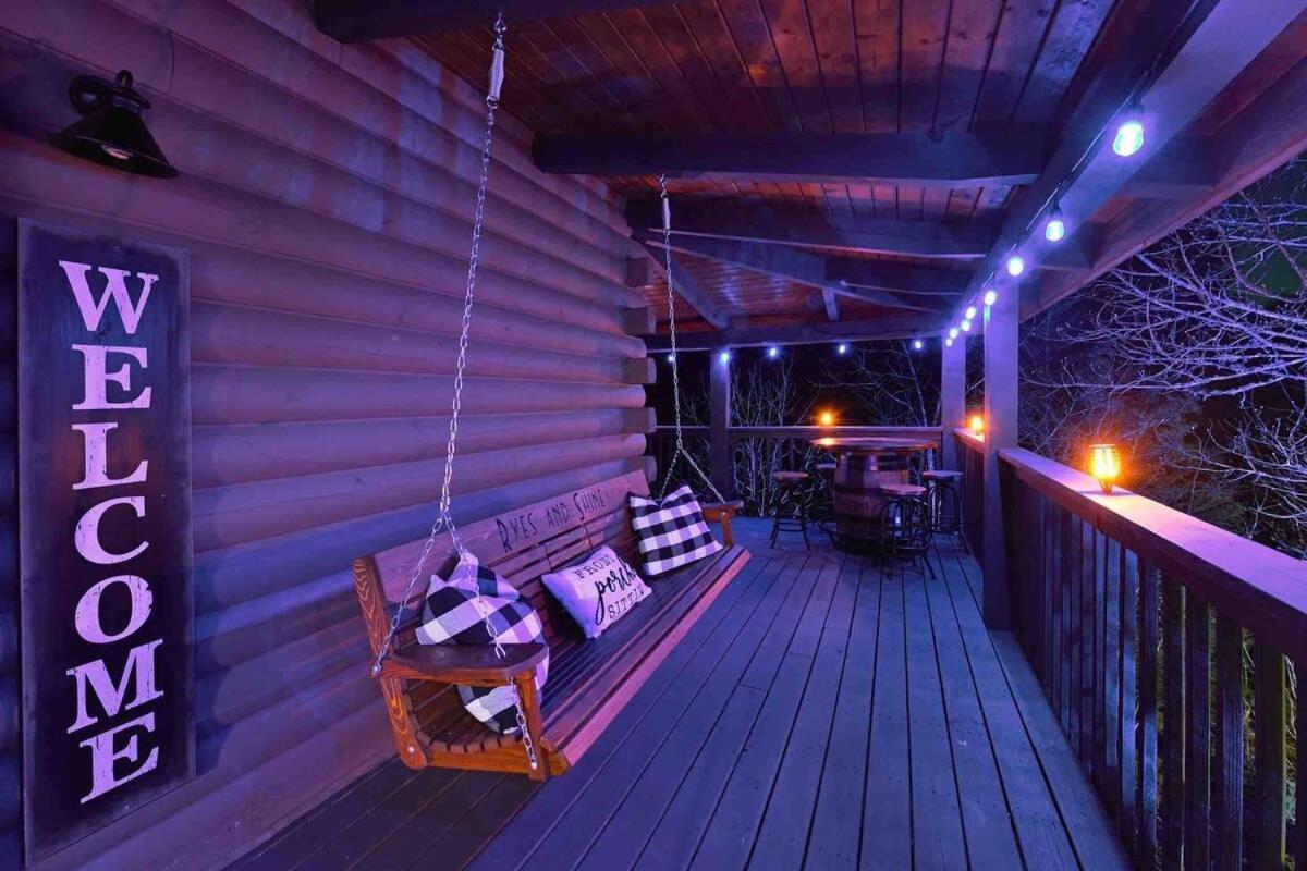 Ryes And Shine Bootlegger'S Cabin! Hot Tub* Pool* Arcade* Billiards *Ev * Pet Friendly Sevierville Exterior photo